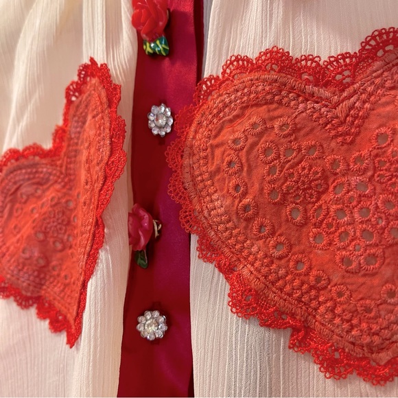 JEWEL BUTTONED EMBROIDERED HEARTS TOP BLOUSE - Picture 7 of 10